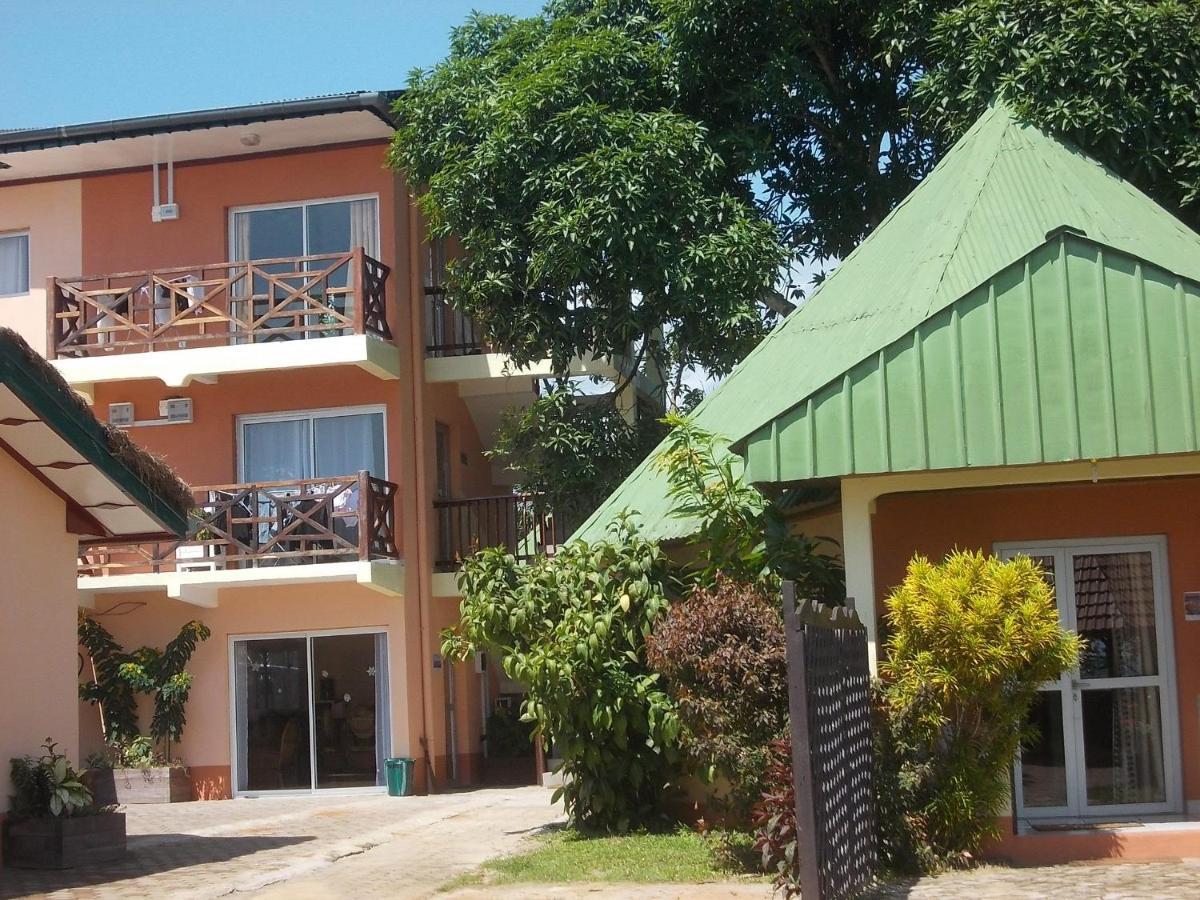 Hotel Restaurant Gites Kribi Ngoại thất bức ảnh